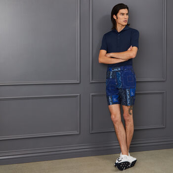 BANDANA PRINT MAVERICK 4-WAY STRETCH 8" INSEAM SHORT