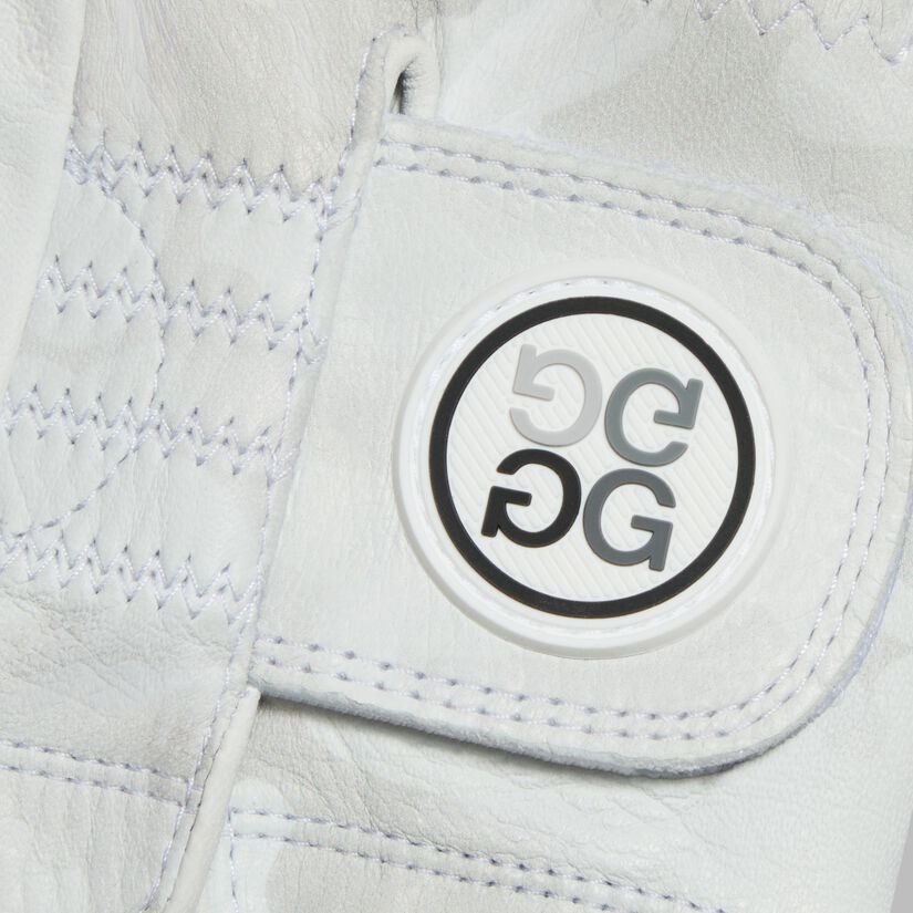 WOMEN'S SIGNATURE CAMO GOLF GLOVE image number 3