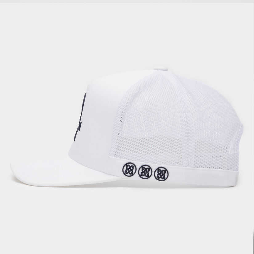 SKULL & T'S TRUCKER image number 5