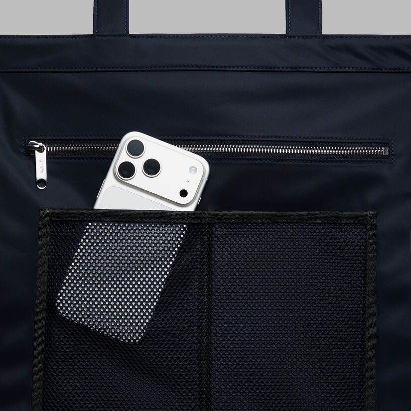 TRIPPY QUILTED CLUB TOTE BAG image number 4