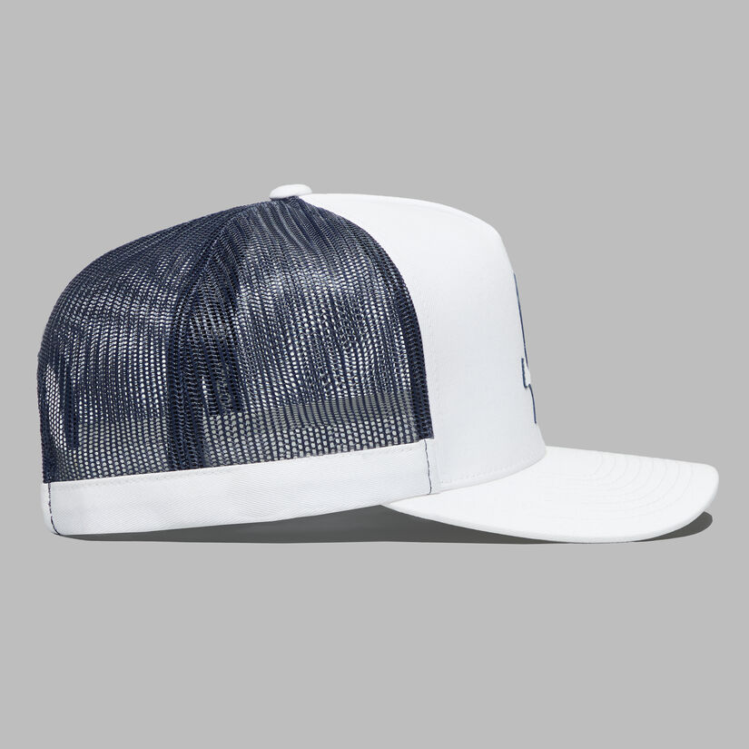 SILICONE SKULL & TEES TRUCKER HAT image number 5